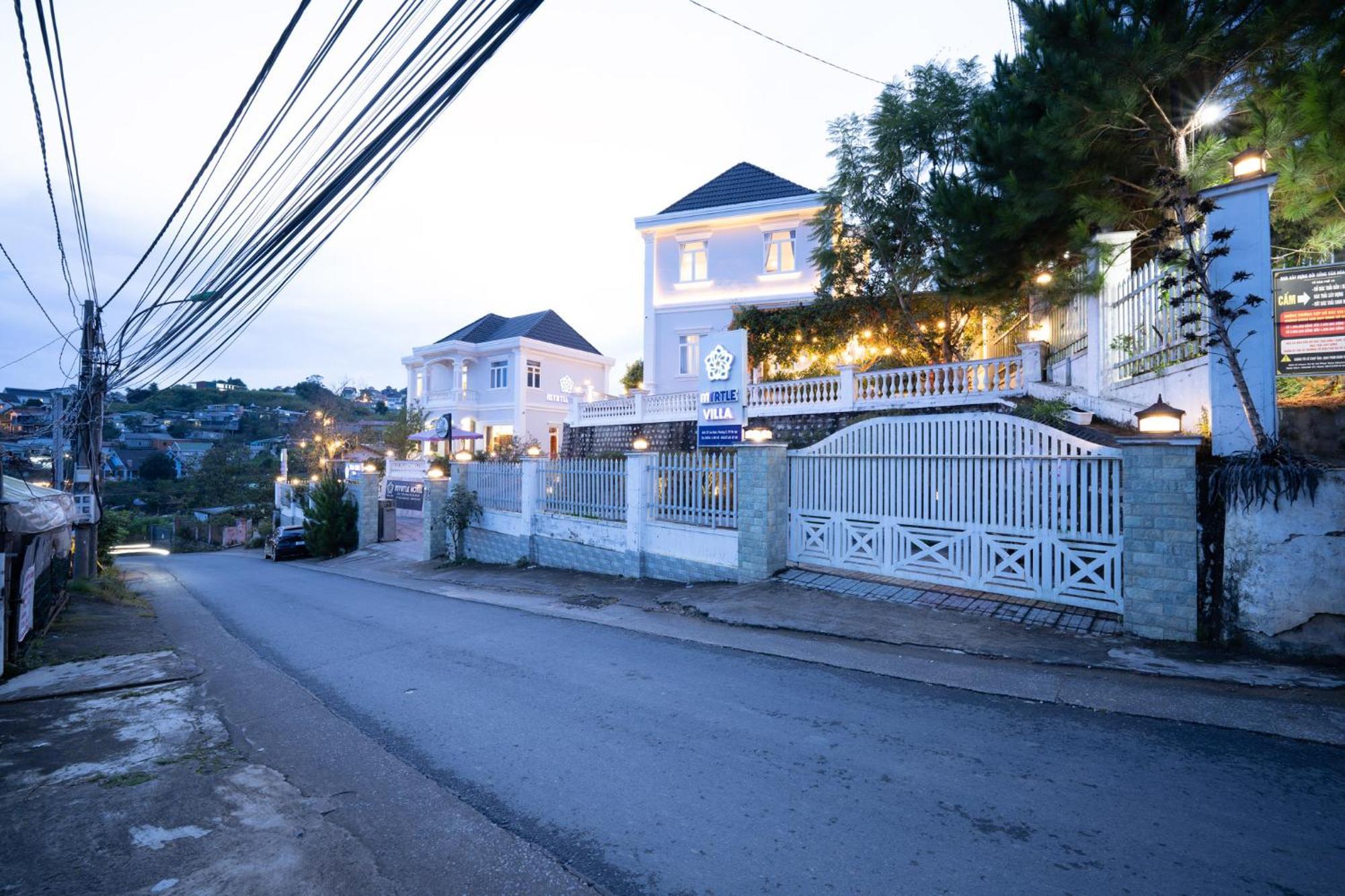 Myrtle Boutique Hotel Далат Экстерьер фото